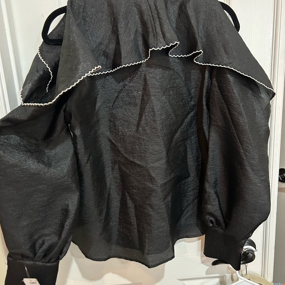 MIANOTTE Off-the-Shoulder Ruffle Detail Organza Blouse size 2 - Picture 8 of 10